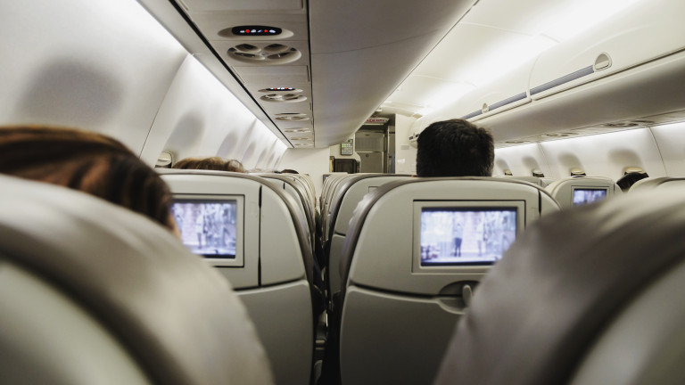 Кои са най-досадните пътници в самолета?