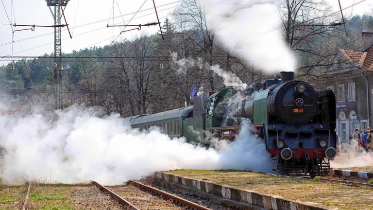 БДЖ пуска парния локомотив в Деня на Независимостта