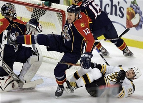 "Пантерите" подхлъзнаха "пингвините"