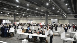 Избирателният съвет на Еквадор одобри в събота искането на президента