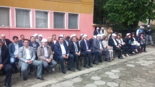 Срещу отцепниците и националистите се обяви Карадайъ на митинг
