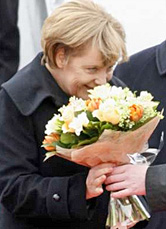 Ангела Меркел с рекорд по популярност