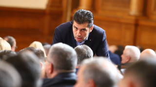 Лидерите на парламентарните групи на Продължаваме промяната Кирил Петков и