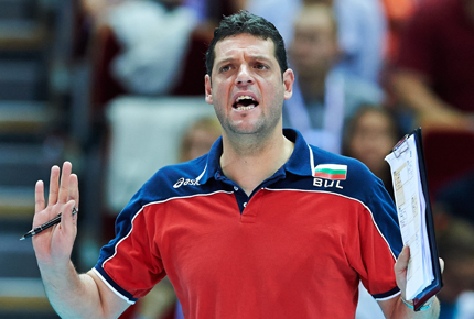 Пламен Константинов остава треньор до Олимпиадата в Рио