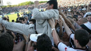 От Локомотив Пловдив поздравиха легендата на клуба Едуард Ераносян който