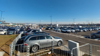 С 1000 нови места за паркиране разполага летище София