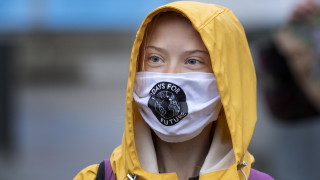 Климатичната активистка Грета Тунберг заяви в петък че ще спре