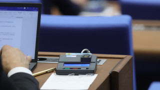 Фалстарт на второто извънредно заседание на 49 ото Народно събрание в