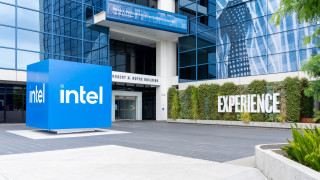 Гигантът в производтвото на чипове Intel отваря нов раздел в