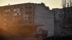 Загинал и ранени при руски удар в Донецка област
