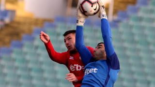 Вратарят на Лудогорец Владислав Стоянов се очертава да е