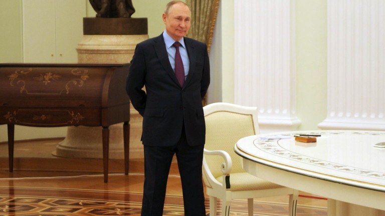 Санкциите се насочиха и към мистериозните дъщери на Путин 