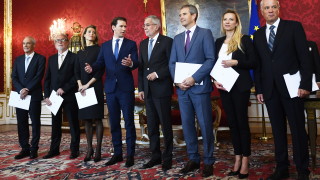 Босът на австрийския футбол Ханс Нийсел е поискал от правителството