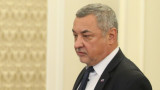 Кабинетът остава, Борисов също