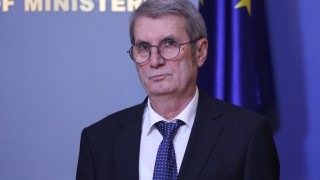 Министърът на здравеопазването проф Христо Хинков стои зад освобождението на