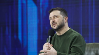 В момента отбраната на Украйна в тази война е тази