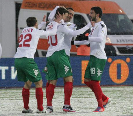 България разсипа Малта с 6:0
