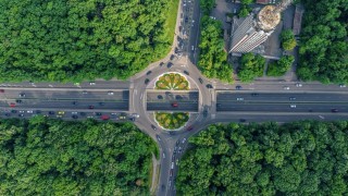 Столичната община обяви новите обществени поръчки за поддръжка на зелената