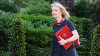 Британският външен министър Елизабет Тръс предупреди американските власти че системата