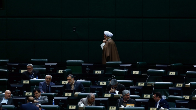 60% от кандидатите за парламентарните избори в Иран отхвърлени
