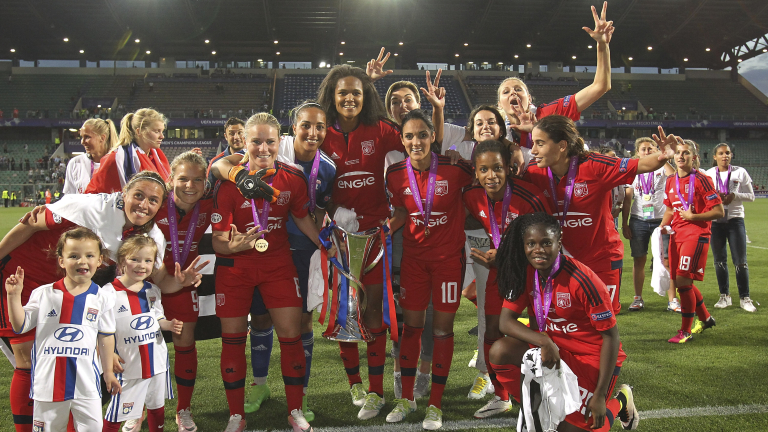 Купата на Шампионска лига при жените отиде във Франция