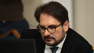 Според политолога Даниел Смилов е възможно при задълбочаване на кризата