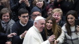  Папата: Коледа не може да е единствено замяна на дарове и консуматорски разгул 