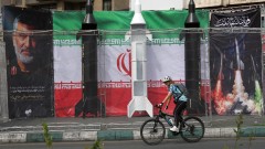 Иран отхвърли офертата на САЩ за край на войната като &bdquo;едностранна и несправедлива&ldquo;