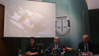 500 000 фалшиви евра откриха полицаи в багажник в София