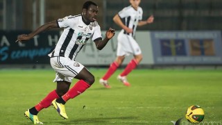 Ръководството на ЦСКА преговаря с 26 годишния Брайт Адае Преди да стане свободен