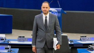 Дали премиер ще е Кирил Петков или Асен Василев разлика