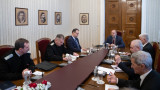 Възможностите небето ни да се пази от български самолети и екипажи обсъдиха в президентството