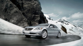 Lexus сложи 4х4 на LS 460