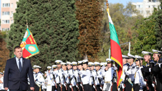 Каракачанов оптимист, че има повече желаещи за военна кариера