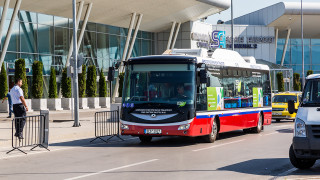 Eлектрически автобус ще превозва пътниците между двата терминала на столичното