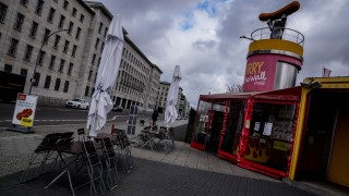 Германия с най много случаи на коронавирус от януари съобщава Ройтерс