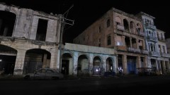 Кубинците се готвят за тежка криза