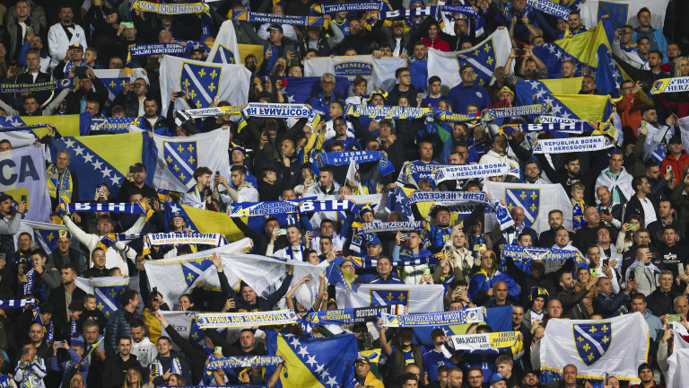 Фенове наемат балкони в Зеница, за да гледат Босна - Италия