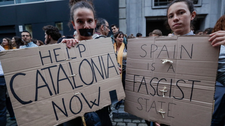 Продължават протестите в испанския регион Каталуния след присъдите срещу регионалните