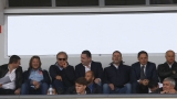 Полициия изведе Спас Русев от стадиона след атака на "червените" фенове 