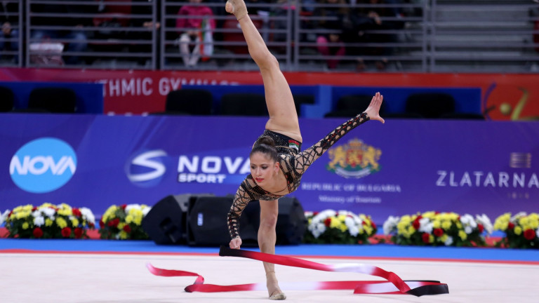 Българските гимнастички Невяна Владинова, Катрин Тасева и Боряна Калейн се