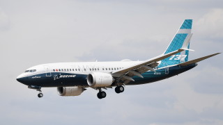 САЩ спря от движение Boeing 737 MAX 8 и докара на производителя най-голямата криза от години