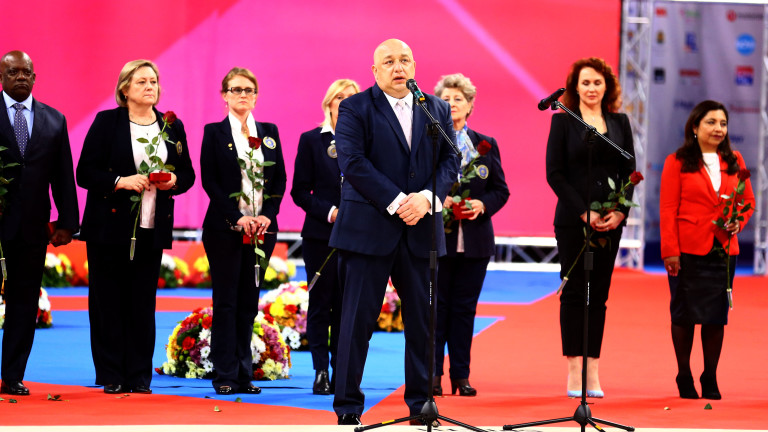 Министър Кралев откри официално Световната купа по художествена гимнастика в София