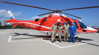 Екипажът на медицинския хеликоптер доволен от първата си мисия