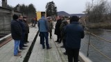 В Червен бряг отново недоволстват заради премахването на временния мост