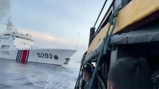 Китайска лодка умишлено блъсна кораб на Филипините в Южнокитайско море