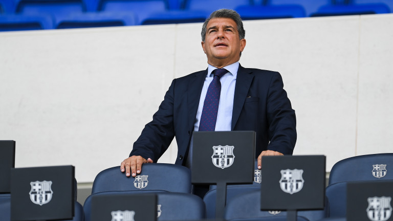 Президентът на Барселона Жоан Лапорта говори за финансовото състояние на клуба.
Барса
