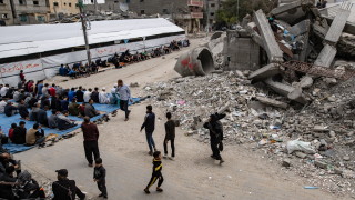 Най малко 13 души са убити при удар срещу бежанския лагер