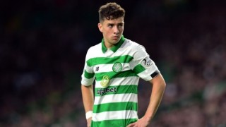 Шотландският шампион Селтик удължи договора на Майкъл Джонстън потвърдиха от