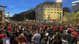 Над 10 000 привърженици от цяла България обграждат стадион "Васил Левски" утре